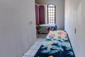 Quarto 5 com 2 Camas de Solteiro